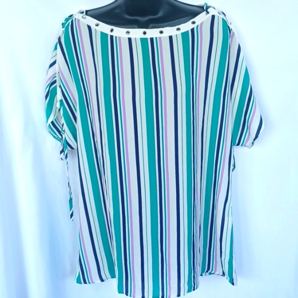 Angela Plus short Sleeve striped tunic, tie sleeves